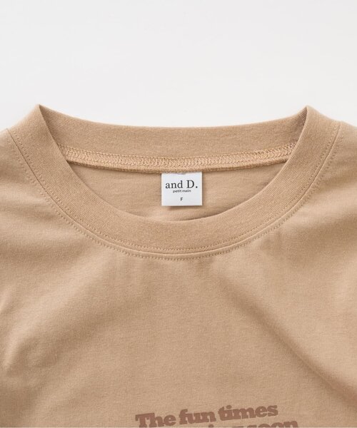 and D. petit main(アンドディープティマイン)の「【親子リンク】【DAD】蛍光カラーロゴ長袖Tシャツ(Tシャツ/カットソー・レディース・カーキ/チャコール/ホワイト/ベージュ系その他・F)」の5枚目の写真