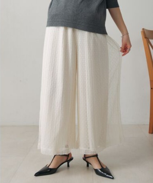 Bou Jeloud（ブージュルード）の「チュールプリーツフレアパンツ（その他パンツ・レディース・ブラック/アイボリー・MEDIUM）」の4枚目の写真