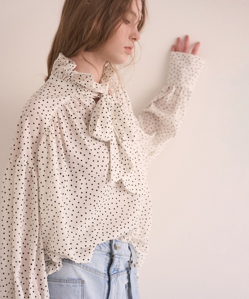 MIELI INVARIANT(ミエリインヴァリアント)の「Dot Frill Classical Blouse(シャツ/ブラウス・レディース・ホワイト系その他/ブラック系その他・FREE)」の3枚目の写真
