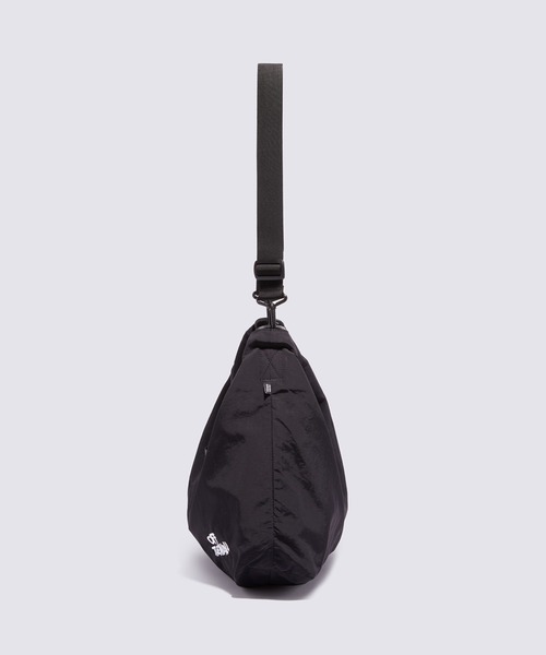 VANS（バンズ）の「YUSUKE HANAI リバーシブル トートバッグ / HANAI TOTE Black VN000R63BLK1（トートバッグ・メンズ・ブラック・ONE SIZE）」の5枚目の写真