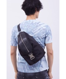 TORNADO MART（トルネードマート）の「ﾚｻﾞｰﾅｲﾛﾝﾌｫﾙﾃﾞｯﾄﾞﾜﾝｼｮﾙﾀﾞｰBAG（ボディバッグ/ウエストポーチ）」