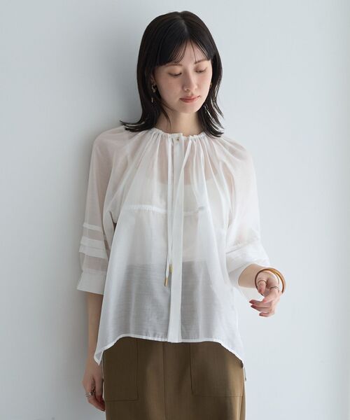 YECCA VECCA(イェッカヴェッカ)の「タックスリーブシアーシャツ(シャツ/ブラウス・レディース・ブラック/オフホワイト/オレンジ・FREE)」の15枚目の写真