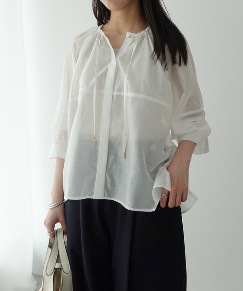 YECCA VECCA(イェッカヴェッカ)の「タックスリーブシアーシャツ(シャツ/ブラウス・レディース・ブラック/オフホワイト/オレンジ・FREE)」の10枚目の写真