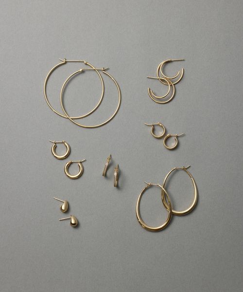 Lilas(リラ)の「《WEB限定》【SAMH by LILAS】フープピアス50mmK18GP(両耳)(ピアス(両耳用)・レディース・ゴールド・FREE)」の6枚目の写真