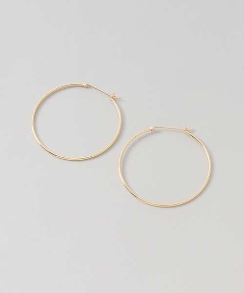 Lilas(リラ)の「《WEB限定》【SAMH by LILAS】フープピアス50mmK18GP(両耳)(ピアス(両耳用)・レディース・ゴールド・FREE)」の7枚目の写真