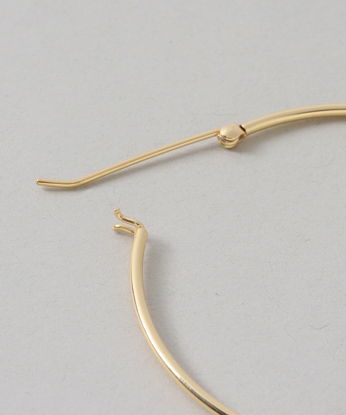 Lilas(リラ)の「《WEB限定》【SAMH by LILAS】フープピアス50mmK18GP(両耳)(ピアス(両耳用)・レディース・ゴールド・FREE)」の10枚目の写真