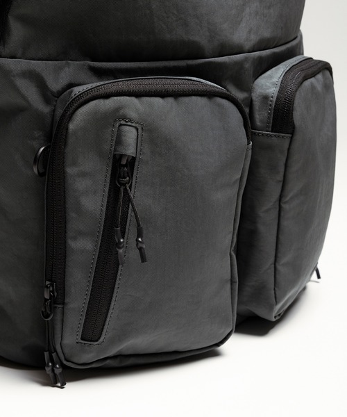 +phenix(プラスフェニックス)の「+phenix(プラスフェニックス)DUO BACKPACK / DUO バックパック(バックパック/リュック・メンズ・ブラック/グレー・ONE SIZE)」の11枚目の写真