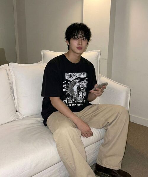 MOZMOZ（モズモズ）の「スクリーンピグメントオーバーサイズ半袖Tシャツブラック（Tシャツ/カットソー・レディース・その他・M/XL/XXL）」の7枚目の写真