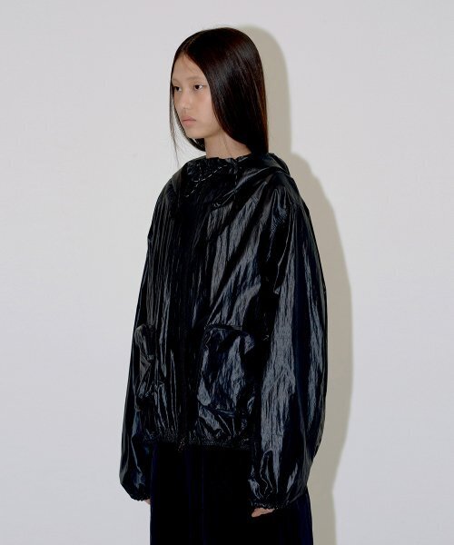 DIAGONAL（ダイアゴナル）の「TWO WAY HOODIE JUMPER (black)（ナイロンジャケット・レディース・その他・FREE）」の2枚目の写真