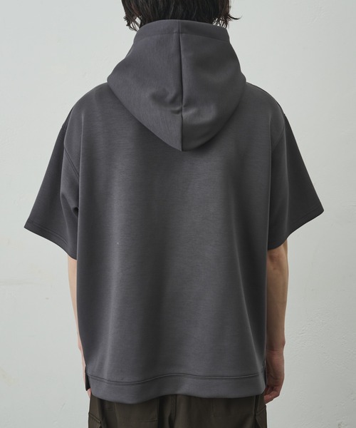 COLONY 2139(コロニートゥーワンスリーナイン)の「ダイバーポンチ半袖パーカー(Tシャツ/カットソー・メンズ・ブラック/ホワイト/ブルー/チャコールグレー・LARGE/MEDIUM)」の8枚目の写真