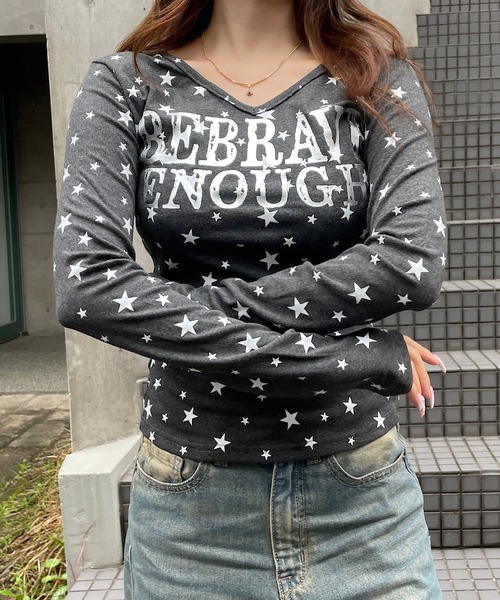 ROGER AND RAW(ロジャーアンドロウ)の「スタープリントVネックロンT(Tシャツ/カットソー・レディース・ホワイト/グレー・FREE)」の12枚目の写真