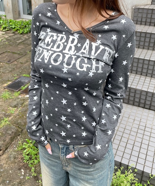 ROGER AND RAW(ロジャーアンドロウ)の「スタープリントVネックロンT(Tシャツ/カットソー・レディース・ホワイト/グレー・FREE)」の7枚目の写真