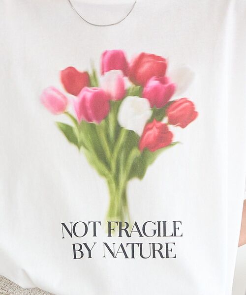 earth music&ecology(アースミュージックアンドエコロジー)の「【接触冷感】アソートプリントTシャツ(Tシャツ/カットソー・レディース・レッド/オフホワイト/チャコールグレー・FREE)」の21枚目の写真