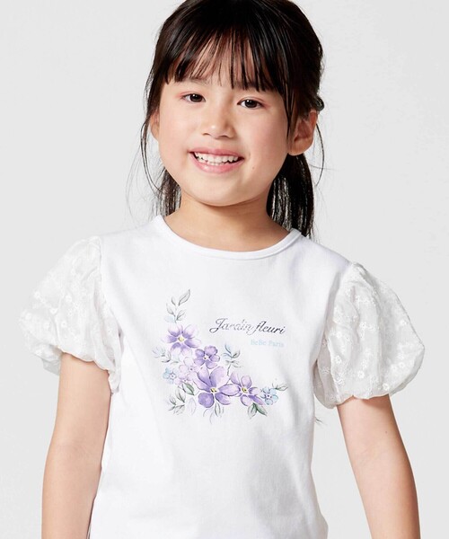 BeBe(ベベ)の「ジャルダンフルーリプリントレースバルーンスリーブ天竺Tシャツ(Tシャツ/カットソー・キッズ・ブルー/ホワイト・120cm/150cm/140cm/130cm/110cm)」の4枚目の写真