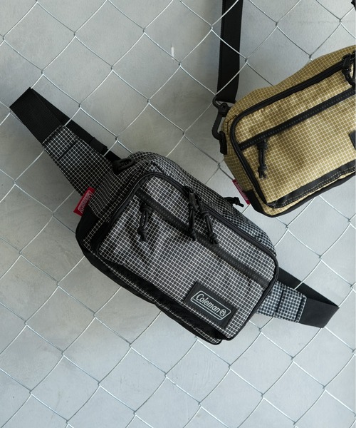 COLEMAN（コールマン）の「【Coleman / コールマン】ウォーカーポーチ（ショルダーバッグ・メンズ・ベージュ系その他/ブラック/グリーン/ブラック系その他2/グレー系その他/ホワイト系その他/ブルー系その他/ブラック系その他・FREE）」の4枚目の写真
