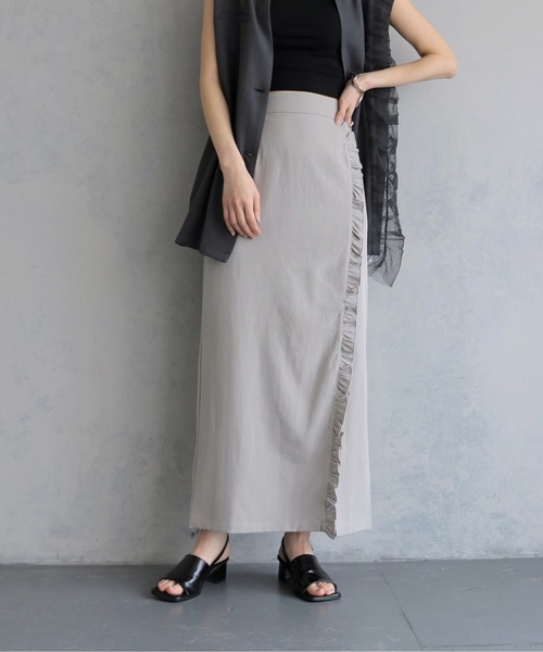 &g'aime(アンジェム)の「【&g'aime 】ラッフルラインスカート Ruffle Line Skirt(スカート・レディース・ブラック/グレー・FREE)」の14枚目の写真