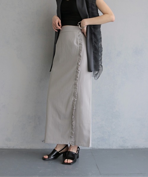 &g'aime(アンジェム)の「【&g'aime 】ラッフルラインスカート Ruffle Line Skirt(スカート・レディース・ブラック/グレー・FREE)」の16枚目の写真