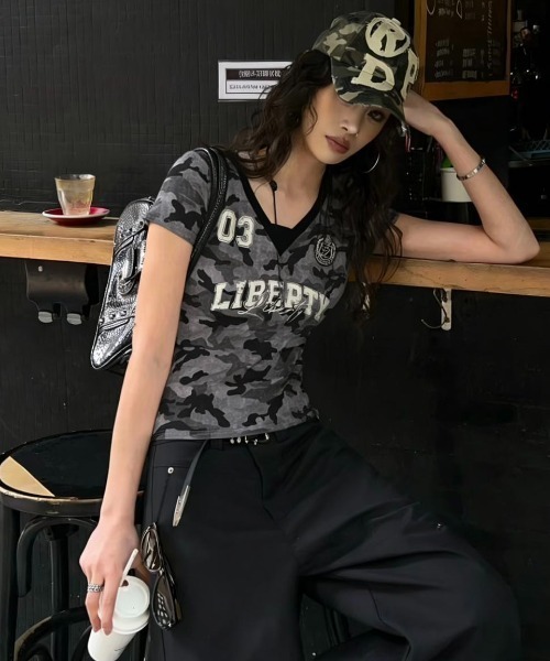 WESTSEA(ウエストシー)の「迷彩 / カモフラ ゲームTシャツ 半袖 クロップド丈(Tシャツ/カットソー・レディース・グリーン系カモフラージュ/グレー系カモフラージュ・FREE)」の9枚目の写真