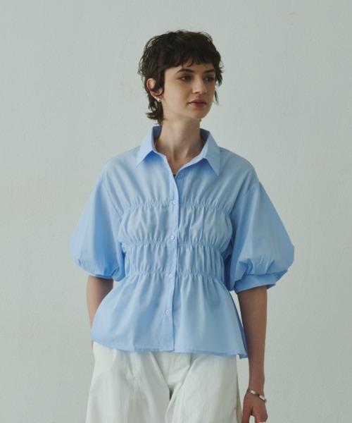 Plumel(プルメル)の「Volume Half Sleeve Shirring Shirt / ボリュームハーフスリーブシャーリングシャツ(シャツ/ブラウス・レディース・サックスブルー/オフホワイト・MEDIUM)」の22枚目の写真