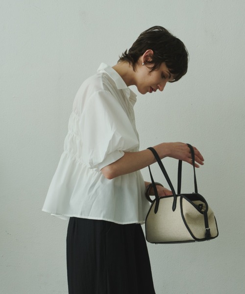 Plumel(プルメル)の「Volume Half Sleeve Shirring Shirt / ボリュームハーフスリーブシャーリングシャツ(シャツ/ブラウス・レディース・サックスブルー/オフホワイト・MEDIUM)」の11枚目の写真