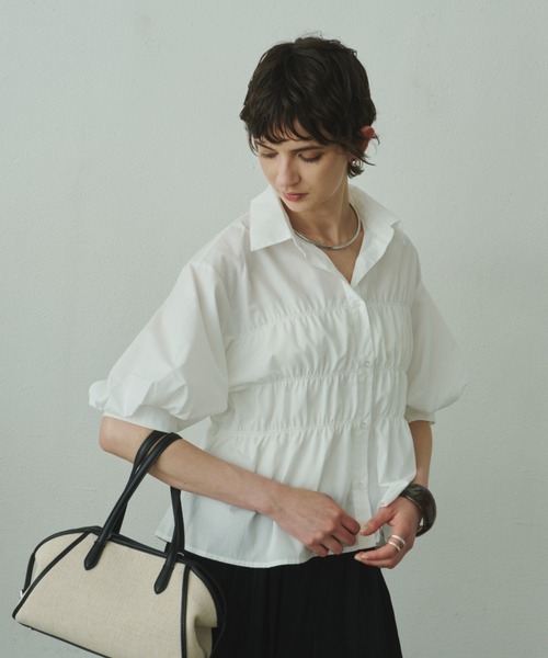 Plumel(プルメル)の「Volume Half Sleeve Shirring Shirt / ボリュームハーフスリーブシャーリングシャツ(シャツ/ブラウス・レディース・サックスブルー/オフホワイト・MEDIUM)」の8枚目の写真