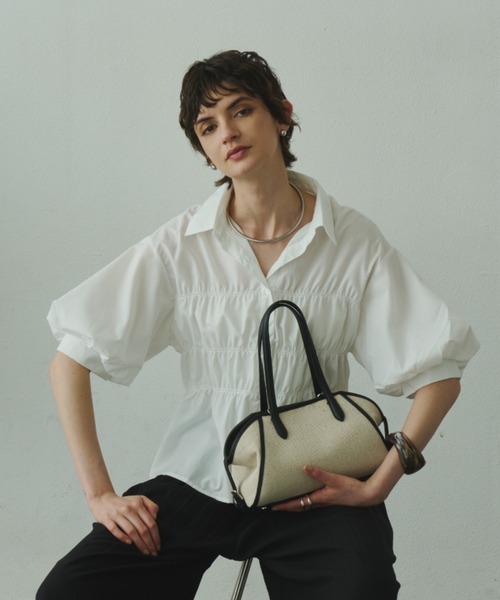 Plumel(プルメル)の「Volume Half Sleeve Shirring Shirt / ボリュームハーフスリーブシャーリングシャツ(シャツ/ブラウス・レディース・サックスブルー/オフホワイト・MEDIUM)」の9枚目の写真