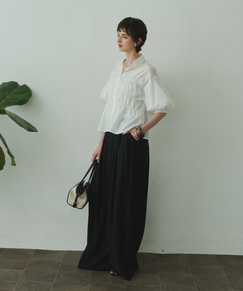 Plumel(プルメル)の「Volume Half Sleeve Shirring Shirt / ボリュームハーフスリーブシャーリングシャツ(シャツ/ブラウス・レディース・サックスブルー/オフホワイト・MEDIUM)」の17枚目の写真