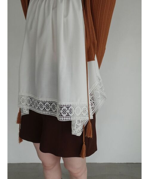 LAGUNAMOON（ラグナムーン）の「レースヘムチュニック 【夏服】 【レイヤードトップス】（キャミソール・レディース・ネイビー/オレンジ/ホワイト・FREE）」の15枚目の写真