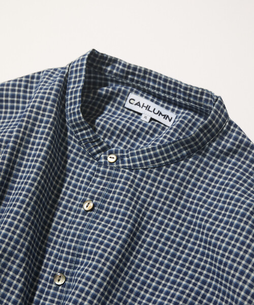 CAHLUMN(カウラム)の「CAHLUMN/カウラム Indigo Madras Check Pullover Stand Collar Shirt(シャツ/ブラウス・メンズ・ネイビー・MEDIUM/LARGE/X-LARGE/XX-LARGE)」の2枚目の写真