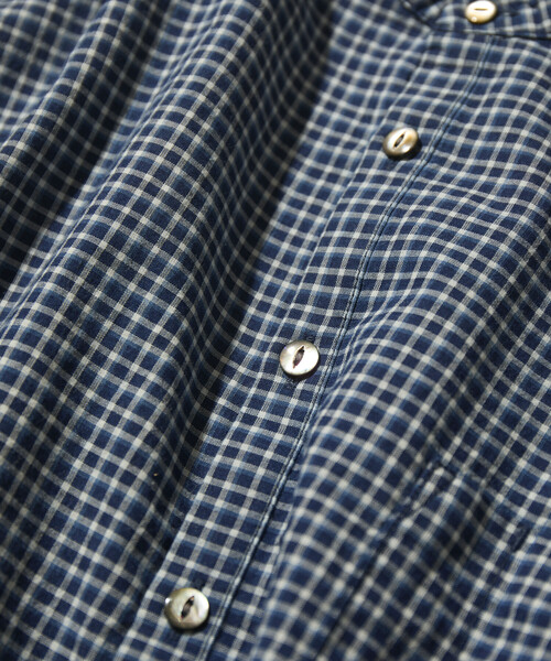 CAHLUMN(カウラム)の「CAHLUMN/カウラム Indigo Madras Check Pullover Stand Collar Shirt(シャツ/ブラウス・メンズ・ネイビー・MEDIUM/LARGE/X-LARGE/XX-LARGE)」の5枚目の写真