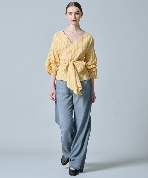 DOUBLE STANDARD CLOTHING(ダブルスタンダードクロージング)の「カシュクールボリュームスリーブブラウス(シャツ/ブラウス・レディース・イエロー・38/36)」の5枚目の写真