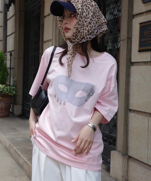 JUMELLE（ジュメロ）の「マスカレードＴ（Tシャツ/カットソー・レディース・ピンク/ホワイト・FREE）」の2枚目の写真