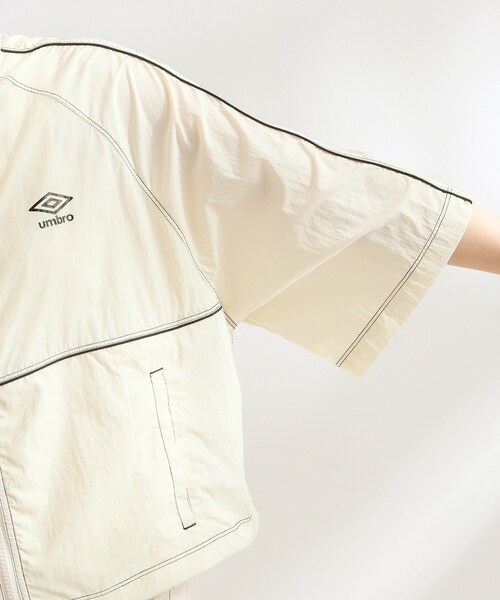 UMBRO(アンブロ)の「◆【umbro/アンブロ】シアーナイロン5分袖ZIPアップブルゾン(ブルゾン・レディース・ブラック/アイボリー・99)」の9枚目の写真