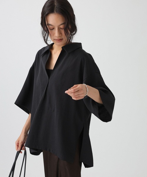 BABYLONE(バビロン)の「【接触冷感・防シワ】スキッパー五分袖シャツ(シャツ/ブラウス・レディース・ベージュ/ブラック/ネイビー・フリー)」の5枚目の写真