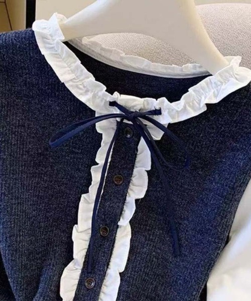 AMAJI(アマジ)の「メロウフリル リボンタイ 2WAY フリルブラウス(シャツ/ブラウス・レディース・グレー/ネイビー・MEDIUM/LARGE/X-LARGE)」の3枚目の写真