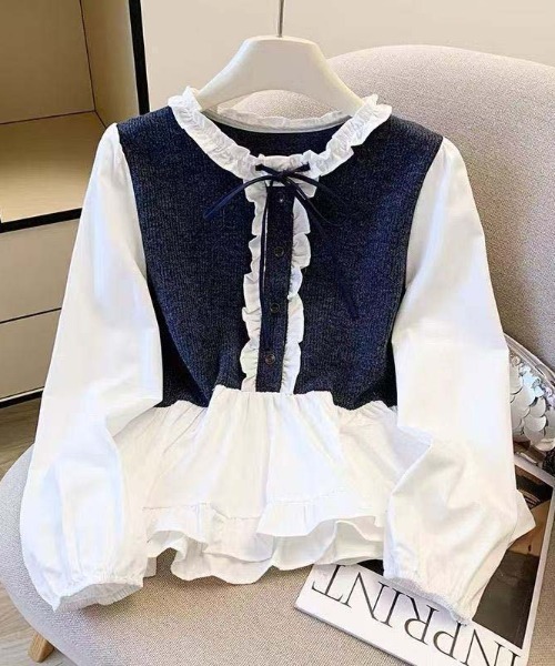 AMAJI(アマジ)の「メロウフリル リボンタイ 2WAY フリルブラウス(シャツ/ブラウス・レディース・グレー/ネイビー・MEDIUM/LARGE/X-LARGE)」の4枚目の写真