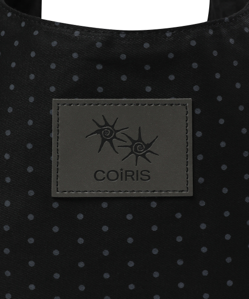 COIRIS（コイリス）の「ルミドットレザー パッチ ホーボーバッグ（ショルダーバッグ・レディース・ブラック・FREE）」の4枚目の写真