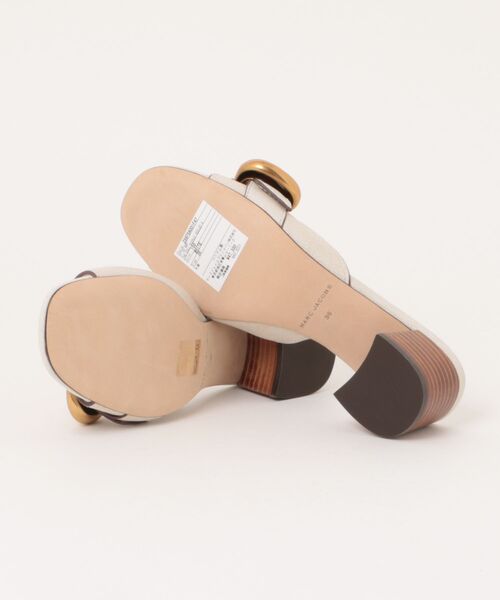 MARC JACOBS(マークジェイコブス)の「THE DOLL HEELED SANDAL/ザ ドール ヒールド サンダル(サンダル・レディース・ブラック/ホワイト・36/35/38/37/40/39)」の4枚目の写真