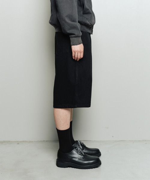 bal(バル)の「OVER SIZED DENIM SHORT(デニムパンツ・メンズ・ブラック/ホワイト・3/2/1)」の5枚目の写真