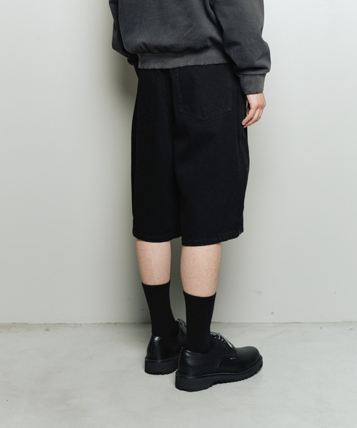 bal(バル)の「OVER SIZED DENIM SHORT(デニムパンツ・メンズ・ブラック/ホワイト・3/2/1)」の6枚目の写真