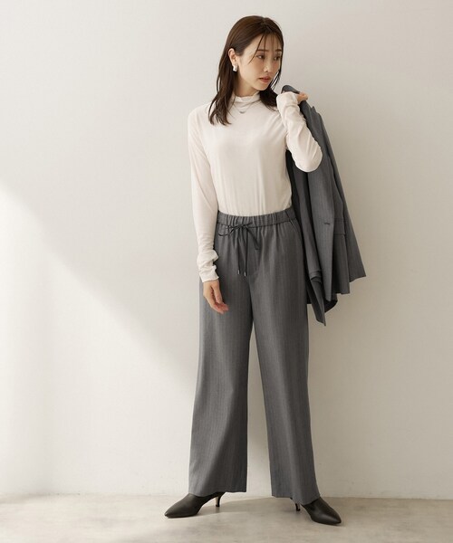 UNTITLED(アンタイトル)の「【重ね着レイヤード】シアーベロアハイネックトップス(Tシャツ/カットソー・レディース・オフホワイト/ブラック/ライトグレー系9/グリーン系・04/44/48/02/00)」の8枚目の写真