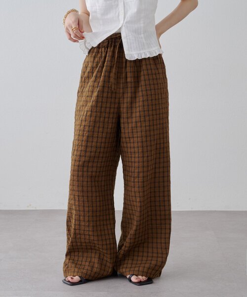 DISCOAT(ディスコート)の「チェック柄イージーパンツ(その他パンツ・レディース・ブラウン/ネイビー・MEDIUM/SMALL/LARGE)」の2枚目の写真