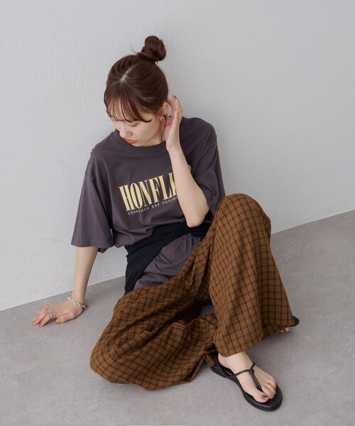 DISCOAT(ディスコート)の「チェック柄イージーパンツ(その他パンツ・レディース・ブラウン/ネイビー・MEDIUM/SMALL/LARGE)」の11枚目の写真