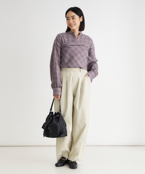 HONEYSUCKLE ROSE(ハニーサックルローズ)の「スカーフ付きチェックシャツ(シャツ/ブラウス・レディース・ダークブラウン/ブラック系・04/05)」の7枚目の写真