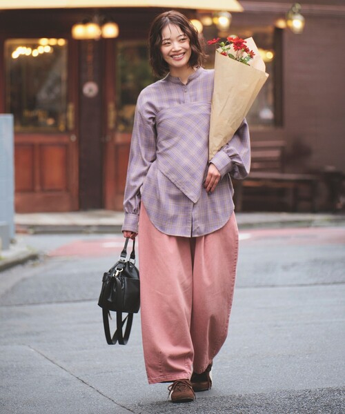 HONEYSUCKLE ROSE(ハニーサックルローズ)の「スカーフ付きチェックシャツ(シャツ/ブラウス・レディース・ダークブラウン/ブラック系・04/05)」の19枚目の写真