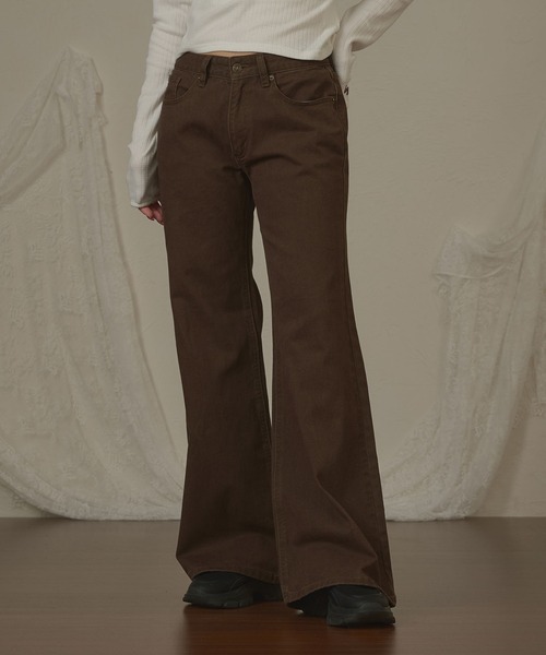 hazyl（ヘイジル）の「wide leg low rise pants/刺繍ワイドレッグローライズパンツ（デニムパンツ・レディース・ブラウン系その他/ブルー・SMALL/MEDIUM）」の2枚目の写真