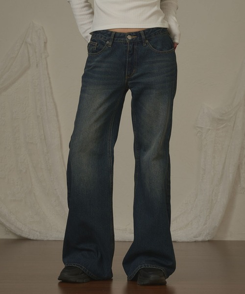 hazyl（ヘイジル）の「wide leg low rise pants/刺繍ワイドレッグローライズパンツ（デニムパンツ・レディース・ブラウン系その他/ブルー・SMALL/MEDIUM）」の7枚目の写真