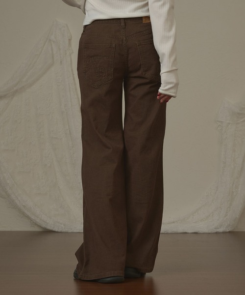hazyl（ヘイジル）の「wide leg low rise pants/刺繍ワイドレッグローライズパンツ（デニムパンツ・レディース・ブラウン系その他/ブルー・SMALL/MEDIUM）」の22枚目の写真