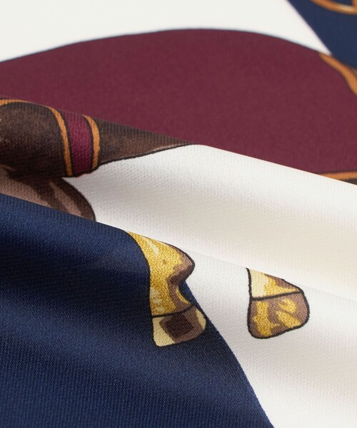 BEAUTY&YOUTH UNITED ARROWS(ビューティーアンドユースユナイテッドアローズ)の「ストライプ ホース スカーフ(バンダナ/スカーフ・レディース・ワイン/コバルトブルー・FREE)」の5枚目の写真
