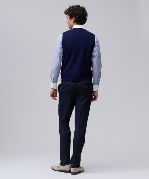 J.PRESS（ジェイプレス）の「【FLEX YARN】ハイゲージ ニットベスト（ベスト・メンズ・ブラウン系/ネイビー系・LARGE/MEDIUM/X-LARGE）」の11枚目の写真
